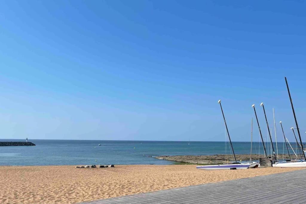 Studio En Residence La Baie De L Adon Сен-Жиль-Круа-де-Ви Экстерьер фото